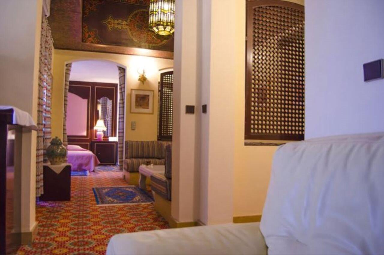 Rs Hotel Karam Palace Ouarzazate Bagian luar foto